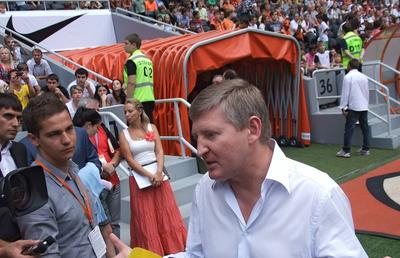 Akhmetov a pierdut 6 miliarde $ de la startul războiului și dă detalii sfâșietoare: „Oamenii topesc zăpada ca să rămână în viață! Toată averea o folosesc în acest război”