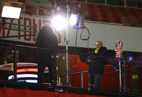 Conducerea postului BBC a decis să îl suspende pe Gary Lineker (62 de ani) din emisiunea „Match of the day”, urmare a unei mesaj considerat deplasat.