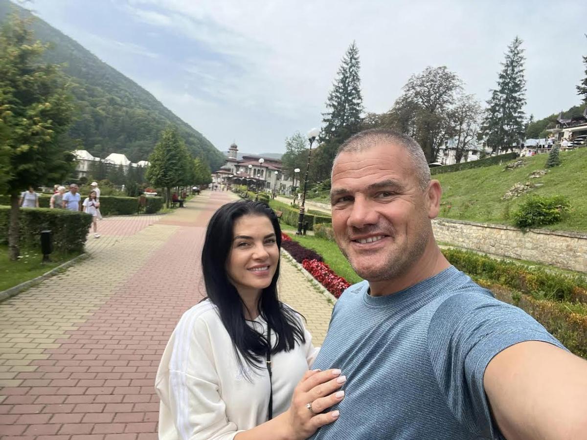 Cu ce se ocupă și câți bani face Maria, soția lui Ionuț Iftimoaie! E pasionată de modă și are propria afacere