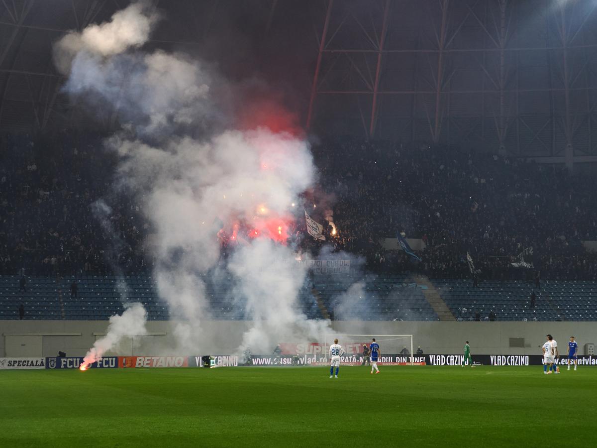 Nicolo Napoli, imaginile serii la FCU Craiova - Universitatea Craiova