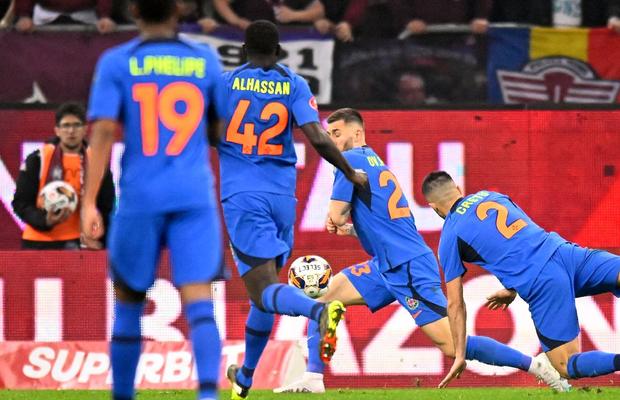 Nemilos cu FCSB: „Își cam luaseră viteză! O echipă debusolată!” » Jucătorul numit „o dezamăgire totală” + Concluzie drastică: „La Rapid se lucrează mai profesionist!”