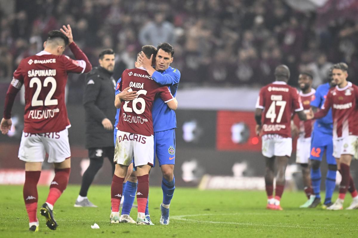 Imagini de la finalul meciului Rapid - FCSB
