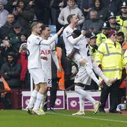 Radu Drăgușin, în Aston Villa - Tottenham/ foto Imago Images