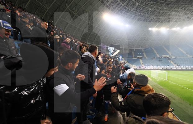 Ce s-a întâmplat în tribune, imediat după derby-ul Craiovei » Imaginile surprinse de reporterul GSP