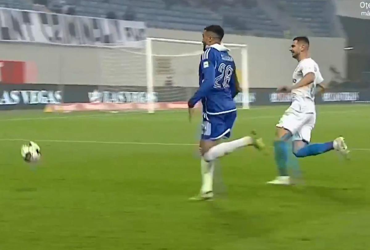 Vladimir Screciu, accidentat în FCU Craiova - Universitatea Craiova