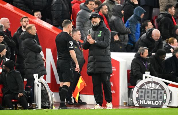Jurgen Klopp, un car de nervi după gafa de arbitraj care a decis Liverpool - City » Întrebare directă pentru reporter: „Tu ce făceai?”