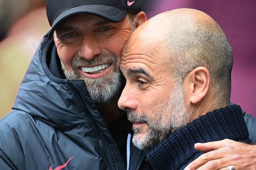 Una dintre cele mai frumoase imagini cu Jurgen Klopp și Pep Guardiola Foto: Guliver/GettyImages