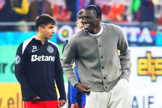 Haz de necaz! Ironia lui Dawa, după cartonașul roșu primit de colegul Ngezana: „Bine ai venit!”