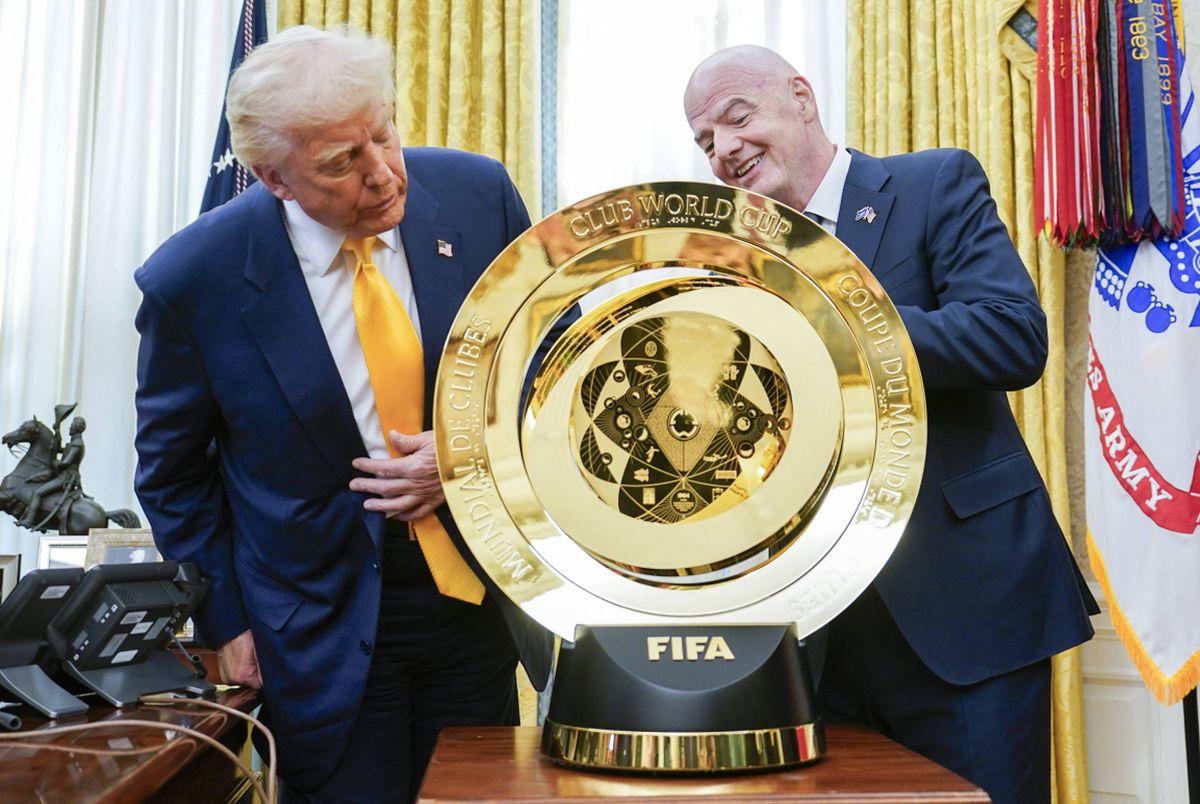 Donald Trump, uluit de ce i-a arătat Infantino în Biroul Oval: „Nu am mai văzut așa ceva vreodată”