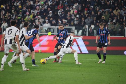 Zappacosta stârnește panică printre apărătorii lui Juventus / Foto: Imago