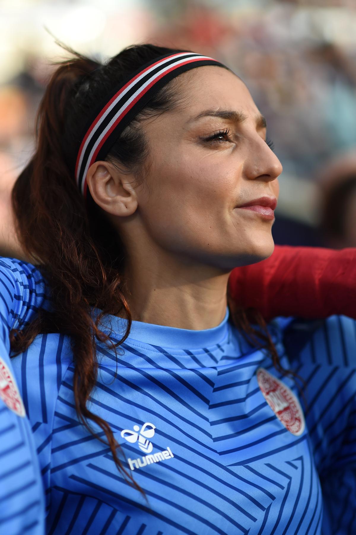 Povestea impresionantă a Nadiei Nadim, fotbalistă profesionistă și chirurg: „E același val de adrenalină și în sala de operație, ca pe teren” » Cu tatăl ucis de talibani, a venit ca refugiată în Danemarca, la 12 ani