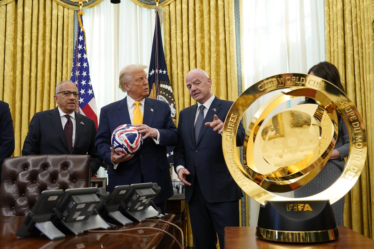 Măsura draconică a lui Donald Trump poate reprezenta un ȘOC economic pentru România