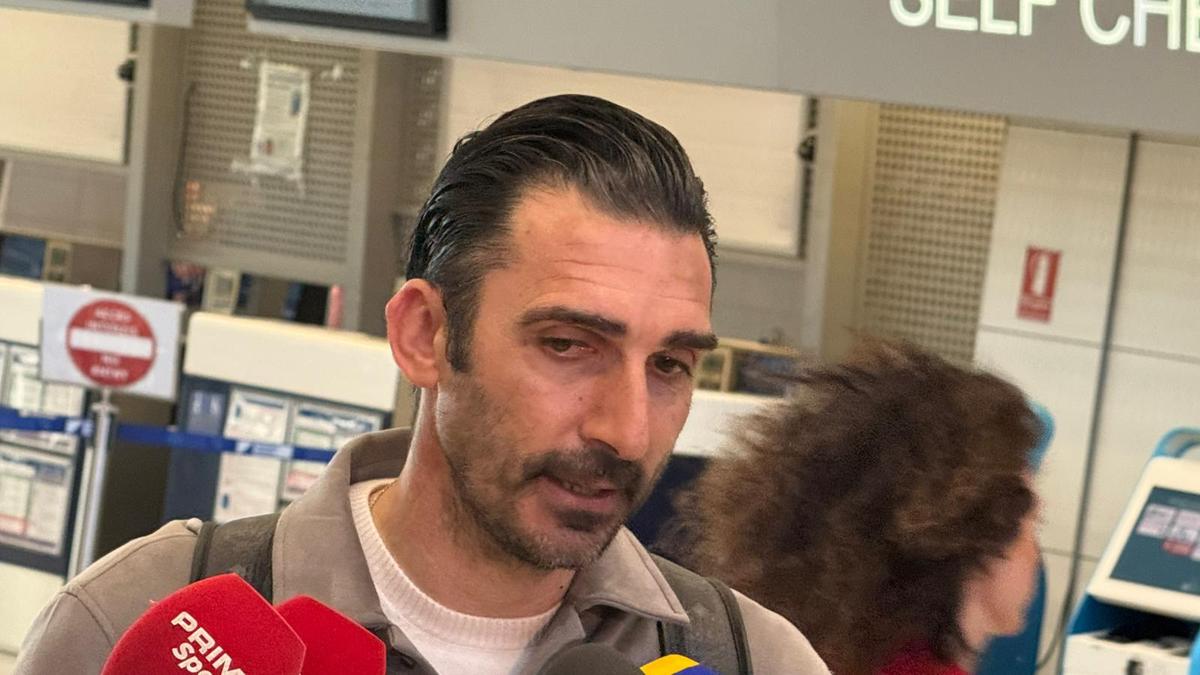 Elias Charalambous, cu lacrimi în ochi pe aeroport, la plecarea din România