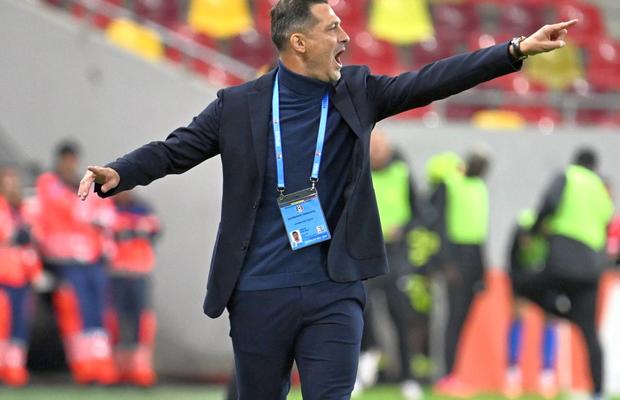 Încă o schimbare! Rădoi debutează la FCSB în aceeași zi cu Rapid - Dinamo: nebunie în Superliga » Program pentru națională în etapa #2