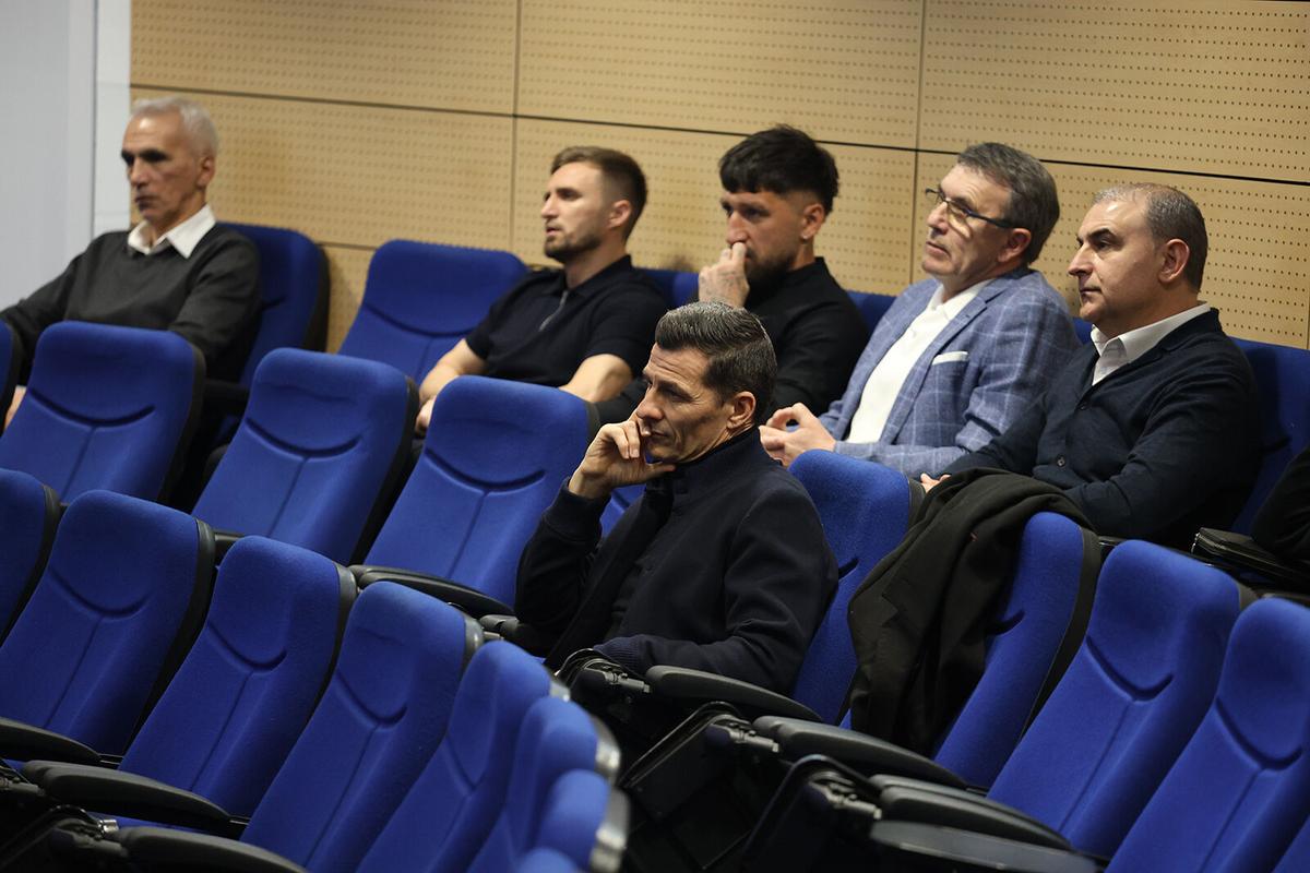 Kyros Vassaras, întâlnire cu reprezentanții cluburilor din Superliga: marii absenți
