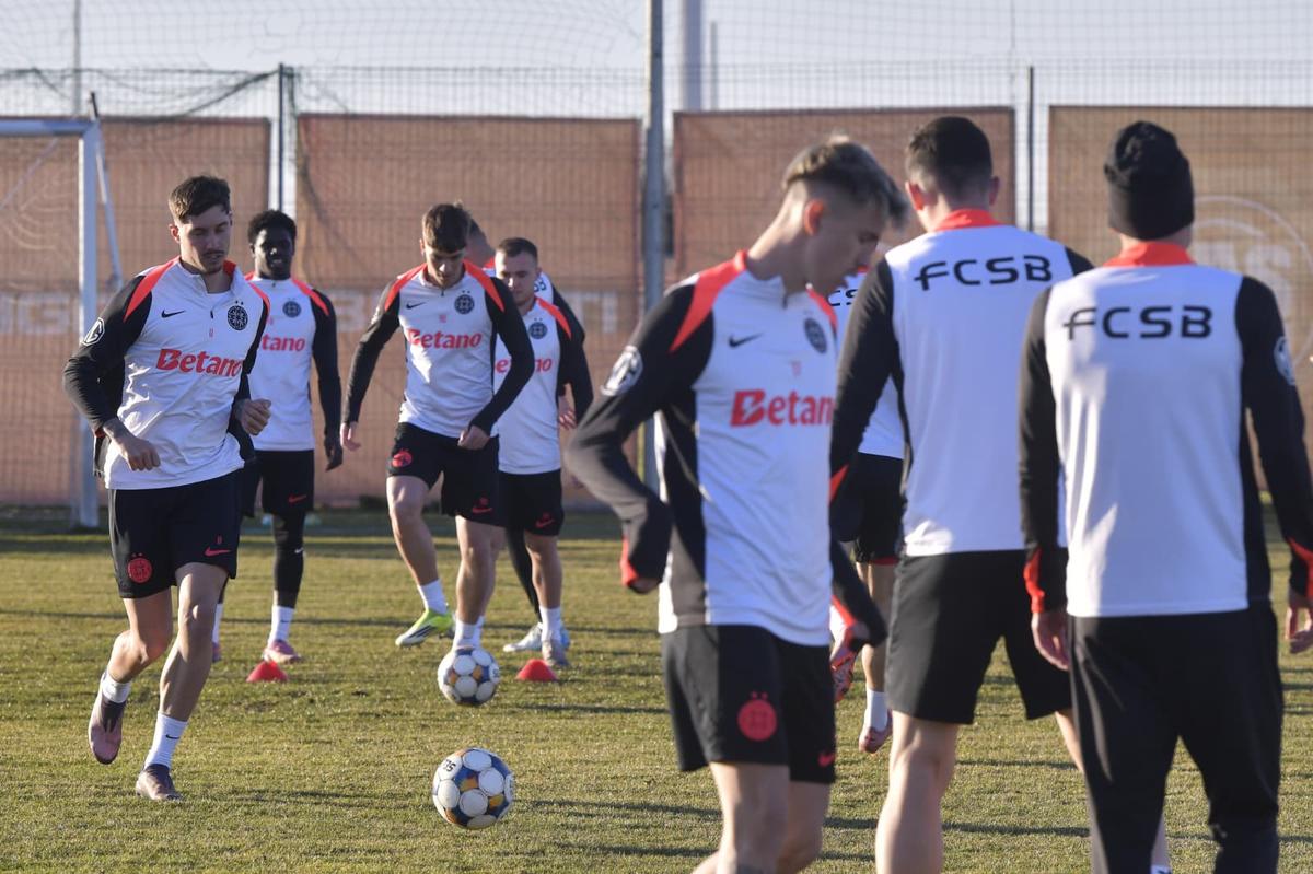 Mirel Rădoi a susținut primul antrenament la FCSB // foto: Cristi Preda (GSP.ro)