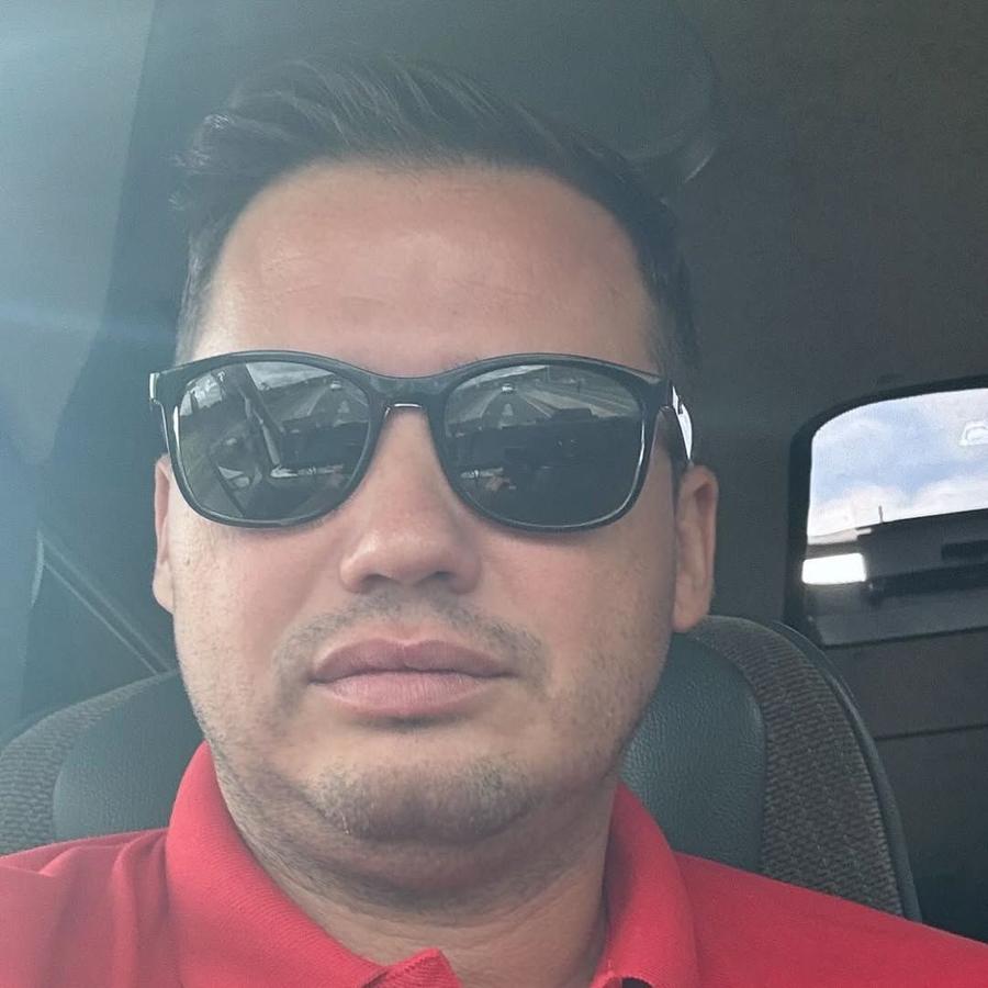Dinu Bogdan-Mihai / Sursă foto: Instagram Percheziții de amploare după incidentele de la Rapid - Petrolul » A fost ridicat inclusiv un angajat al clubului
