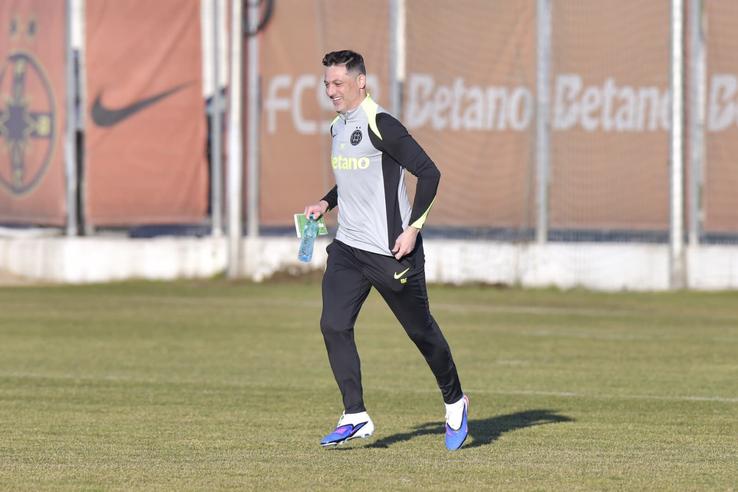 Mirel Rădoi, noul antrenor al campioanei FCSB
