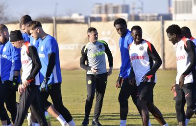 Scene din vestiarul lui FCSB! Cum l-au primit jucătorii pe Rădoi: „Mie mi-a fost ciudat”