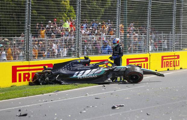 A distrus complet mașina în antrenamente, dar Toto Wolff îi ia apărarea: „Învață Formula 1 pe calea cea grea”