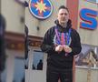 Mirel Rădoi, primit de suporterii FCSB la bază