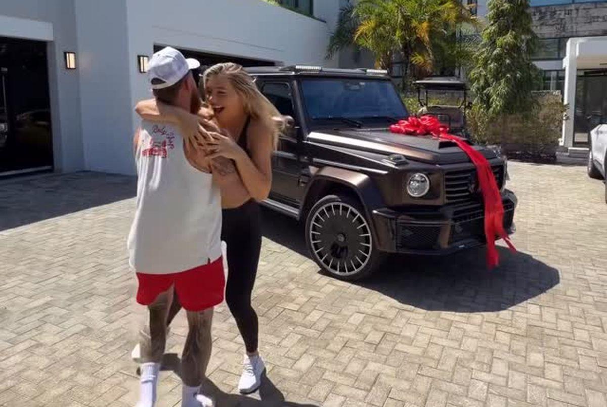 Jake Paul a surprins-o pe Jutta Leerdam cu un cadou de 500.000 de dolari. Foto: Instagram