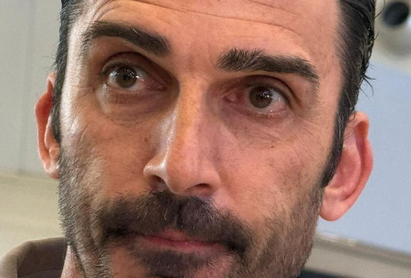 Elias Charalambous, declarații cu lacrimi în ochi, pe aeroport, la plecarea din România. Foto: Andrei Crăițoiu (GSP)