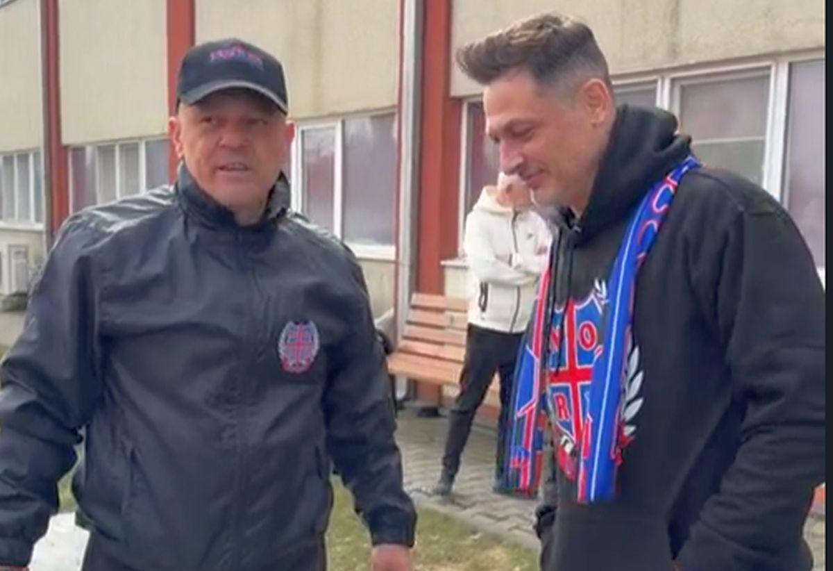 Mirel Rădoi, primit cu torțe de suporterii FCSB la bază