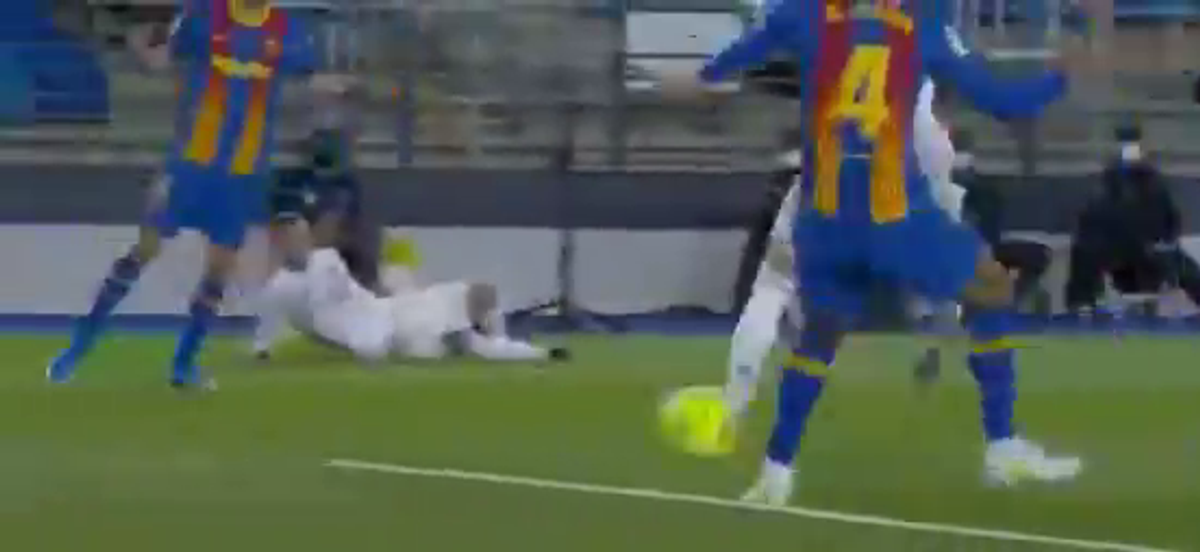 FOTO REAL MADRID - BARCELONA 10.04.2021