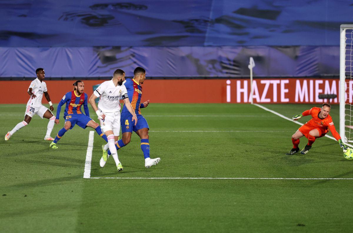 FOTO REAL MADRID - BARCELONA 10.04.2021