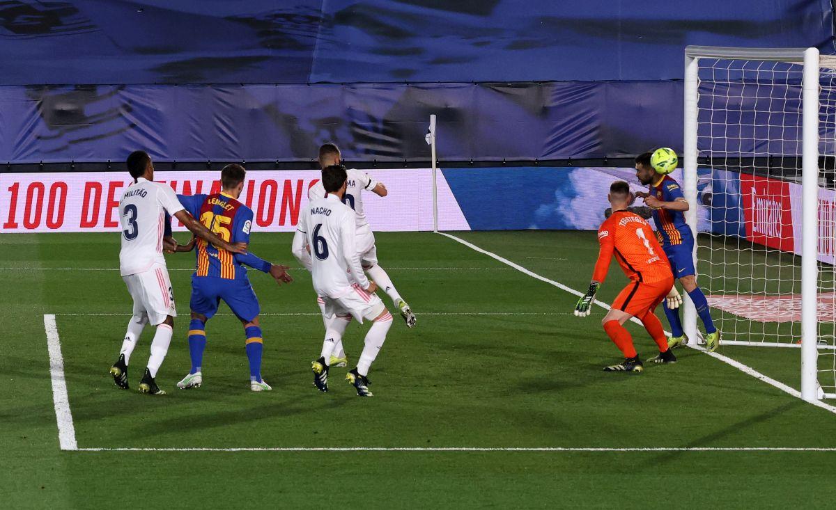 FOTO REAL MADRID - BARCELONA 10.04.2021