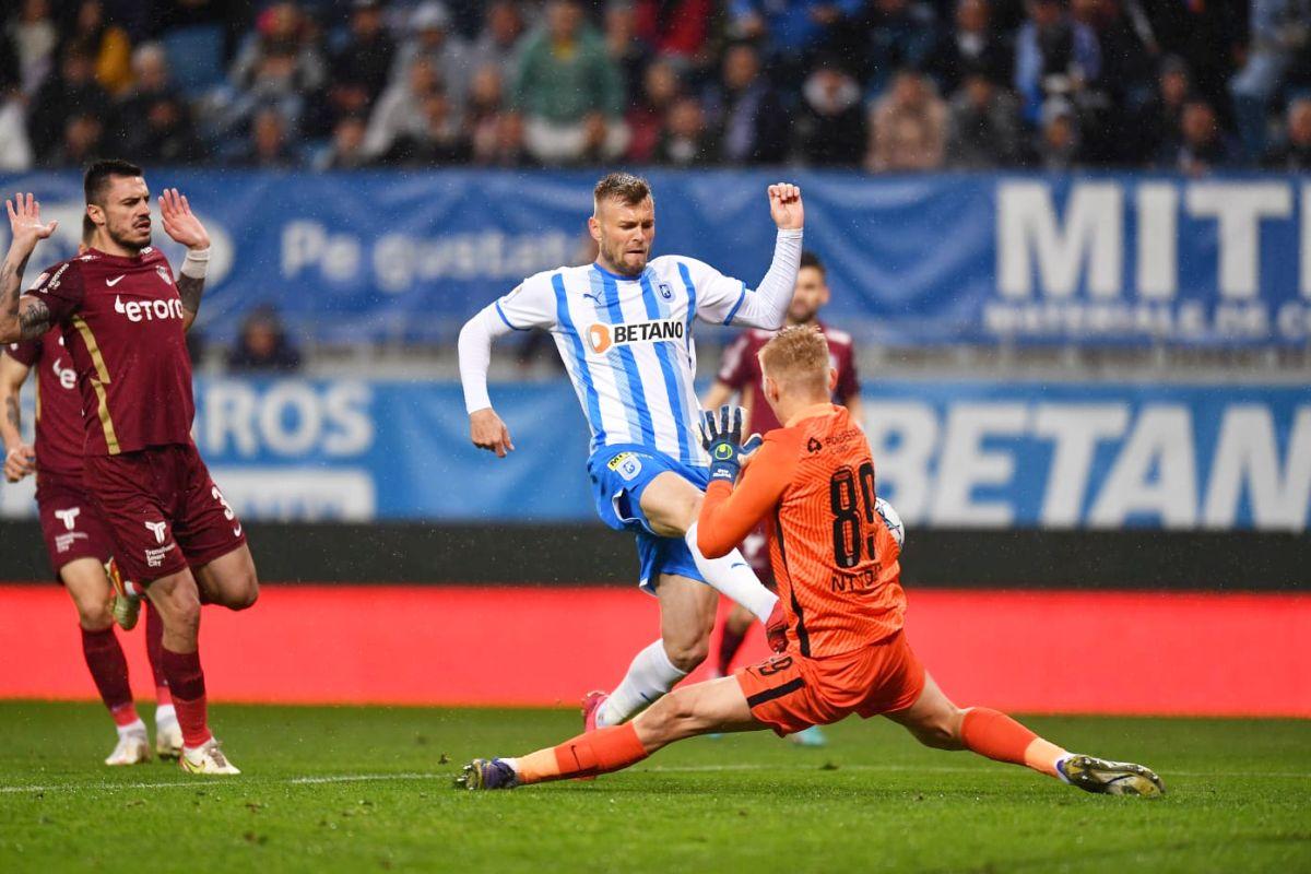 CSU CRAIOVA - CFR CLUJ. Pe mâna lui Hindrich » Eroare a portarului campioanei la golul lui Crețu