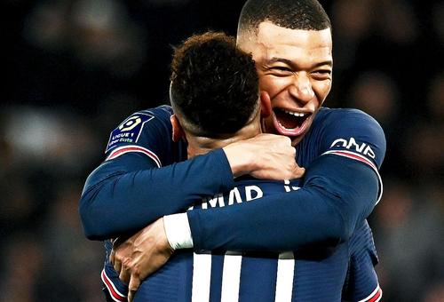 Mbappe, bucurându-se după o reușită cu Lorient, foto: Imago