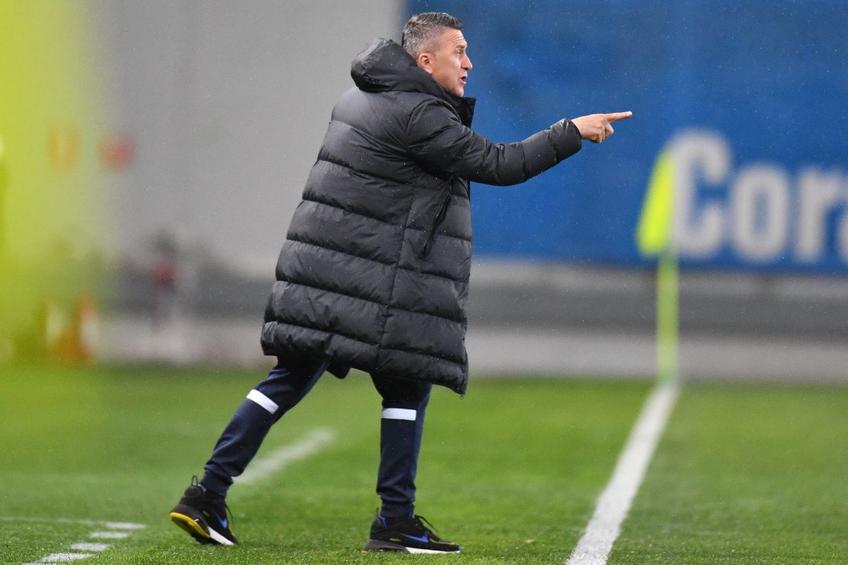 CS Universitatea Craiova a câștigat derby-ul cu CFR Cluj, scor 3-2. Alin Minteuan, înlocuitorul suspendatului Dan Petrescu, și-a găsit cu greu cuvintele la final.