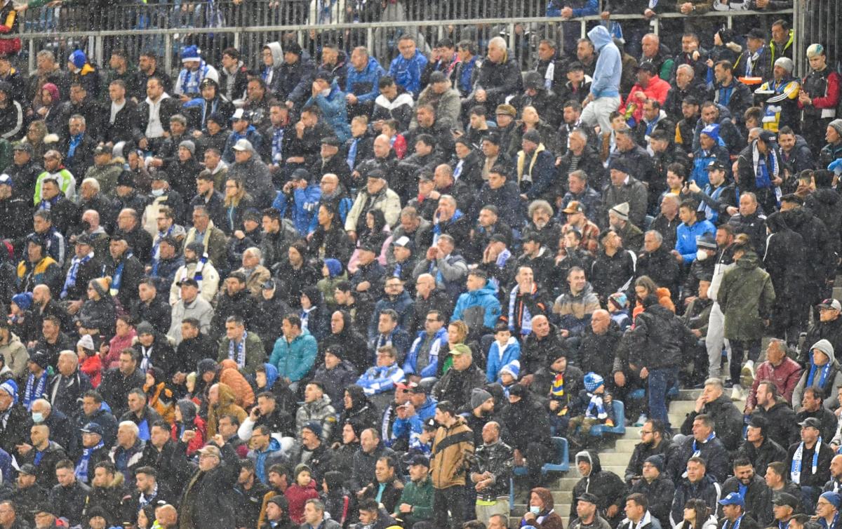 CSU CRAIOVA - CFR CLUJ 3-2. Bordeianu s-a plâns la flash-interviu și a atras ironiile lui Panduru: „S-a prins! Să-i dăm un premiu”