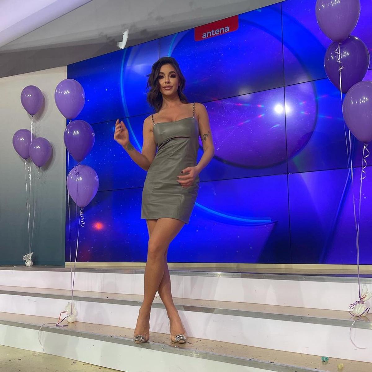 Natalia Mateuț, poze explozive pe plaja din Saint Tropez: „Vara perfectă”