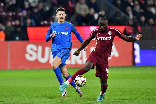 David Miculescu, în albastru, în CFR Cluj - FCSB