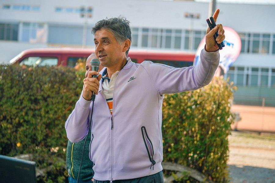 Marius Vecerdea nu cedează niciun centimetru în conflictul cu FRT / Sursă foto: Facebook Ce simulacru în tenisul românesc! Acuzații grave la vârful Federației: „«A dat» în copii!” vs. „Vă înscrieți pe calea sigură spre pușcărie!”