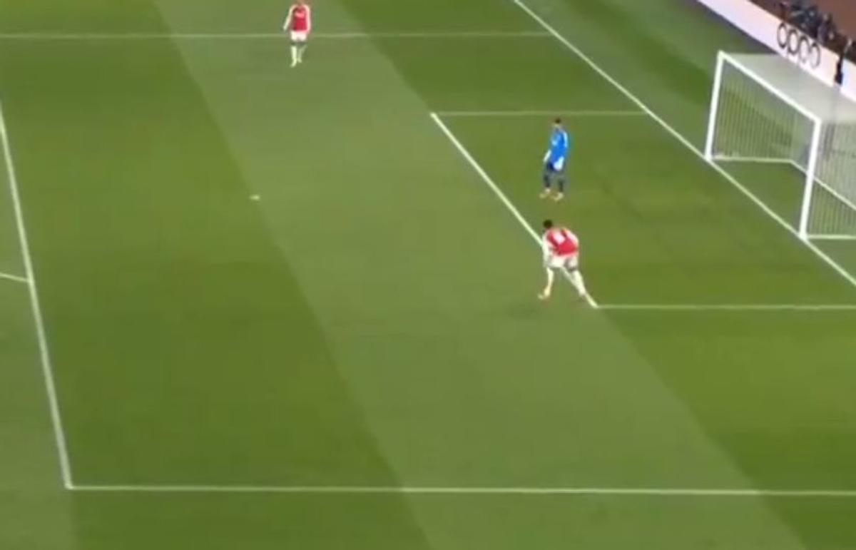 Moment halucinant în Liga Campionilor: „Mi-a spus că nu poate da penalty pentru o așa greșeală copilărească” » Verdictul expertului pentru GSP