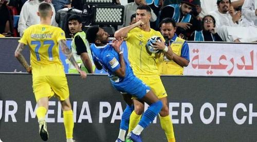 Cristiano Ronaldo l-a altoit pe adversarul de la Al-Hilal în Supercupa Arabiei Saudite