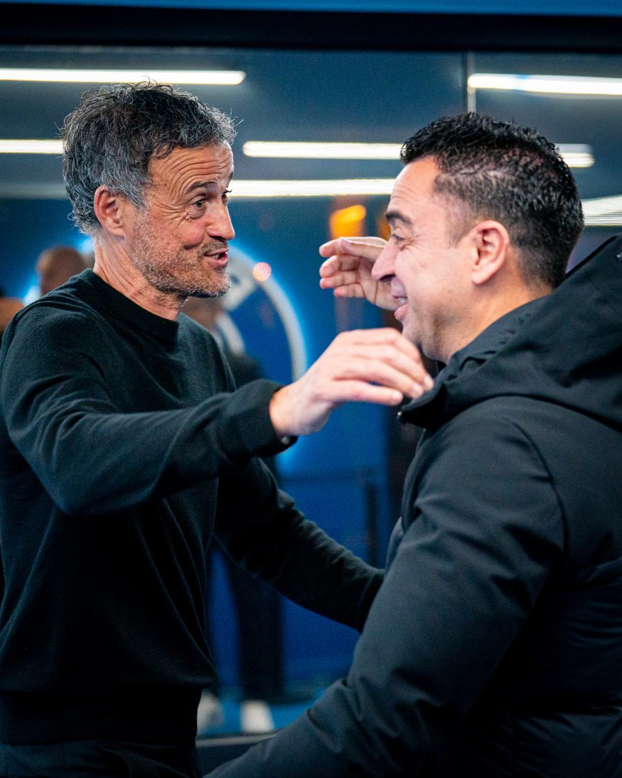 FOTO: X @FC Barcelona Cum au apărut Xavi și Luis Enrique la Paris » Cu o zi înainte s-au contrat la conferință