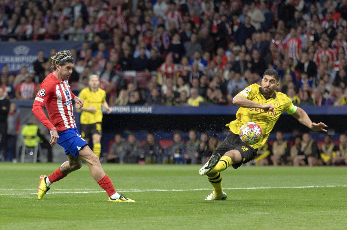 Gafă uriașă la Atletico - Dortmund » Ce s-a întâmplat sub ochii lui Moldovan