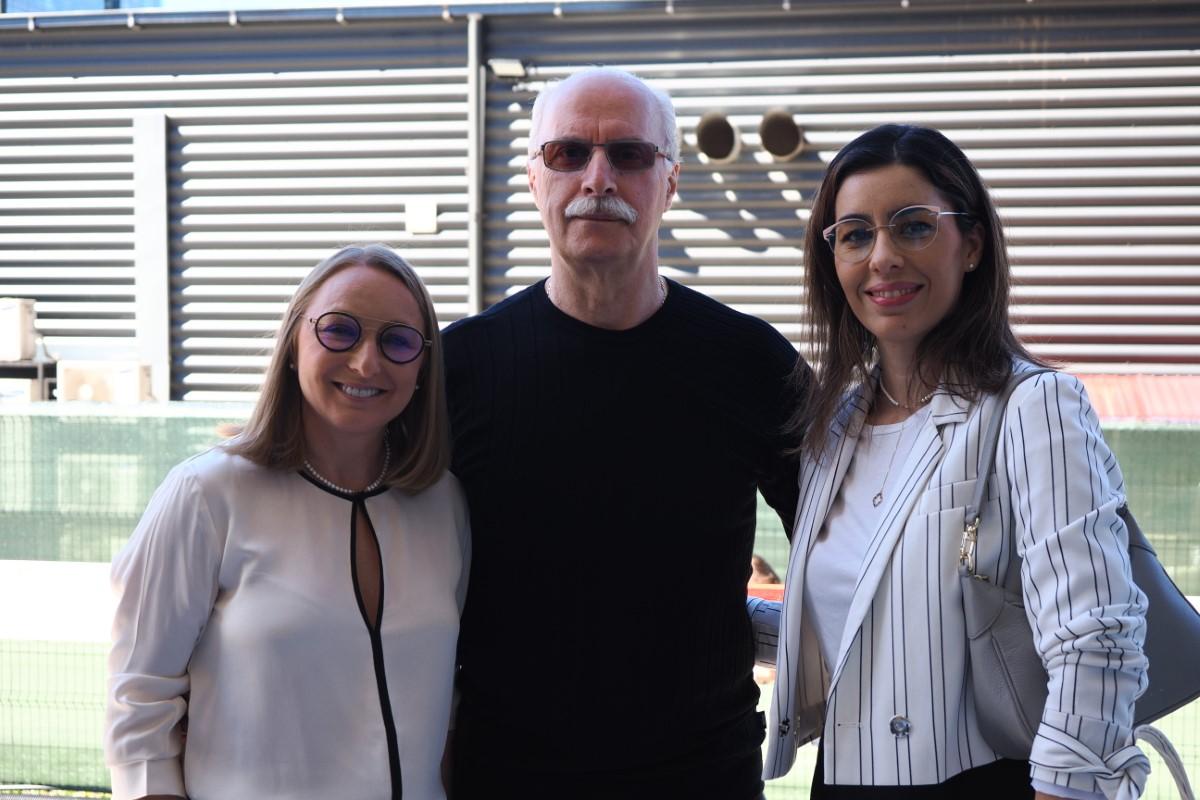 Elisabeta Lipă s-a lansat în imobiliare și i-a chemat la eveniment pe Șucu, Bellu, Smiley și o influenceriță într-o ținută îndrăzneață