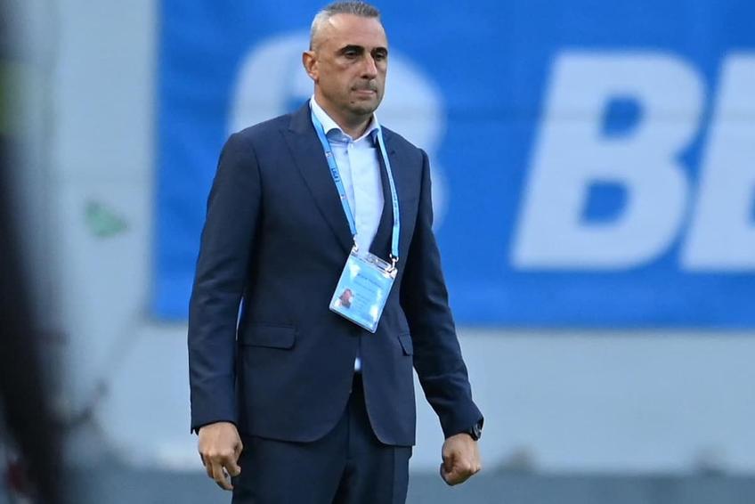 Ivaylo Petev nu mai e antrenorul juvețior / Sursă foto: Facebook@ Universitatea Craiova