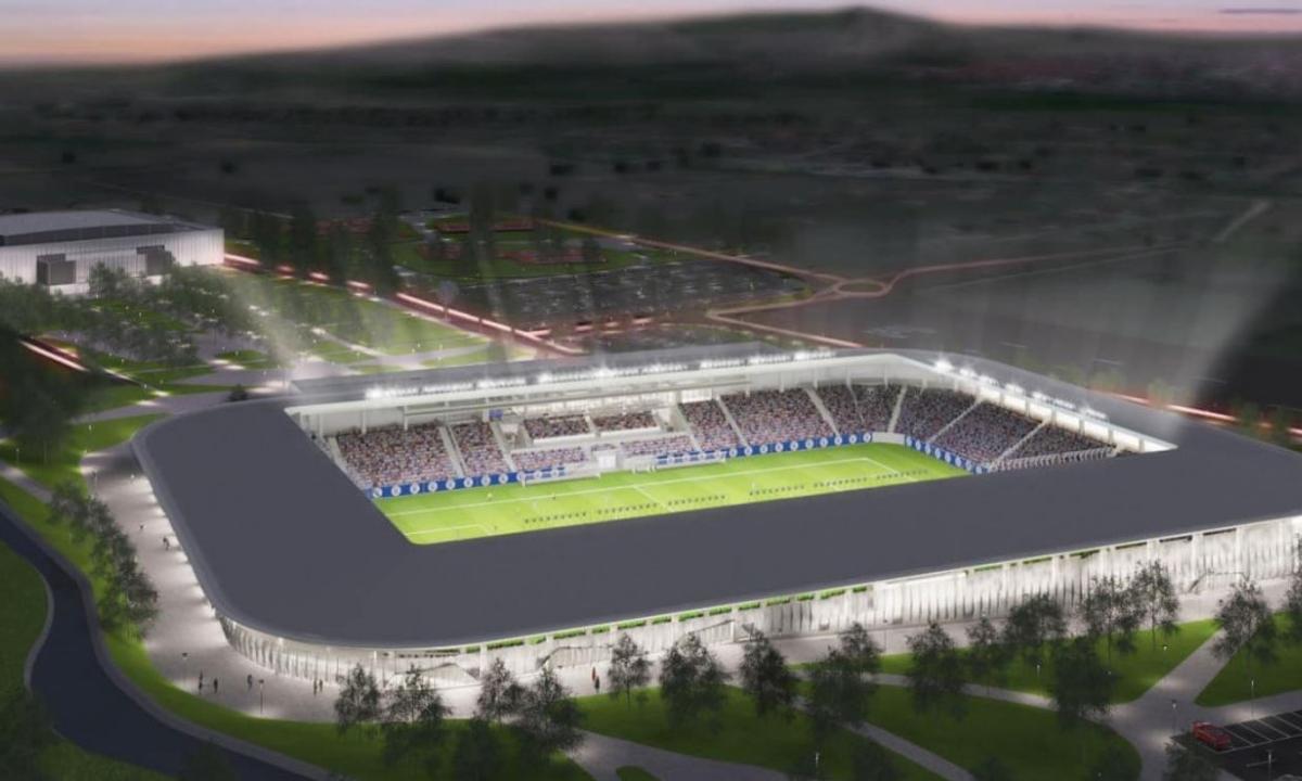 Cum arată acum și cum ar urma să se prezinte stadionul din Bistrița