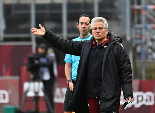 Ladislau Boloni rămâne optimist. Victoria cu Lens e vitală vineri / Foto: Imago