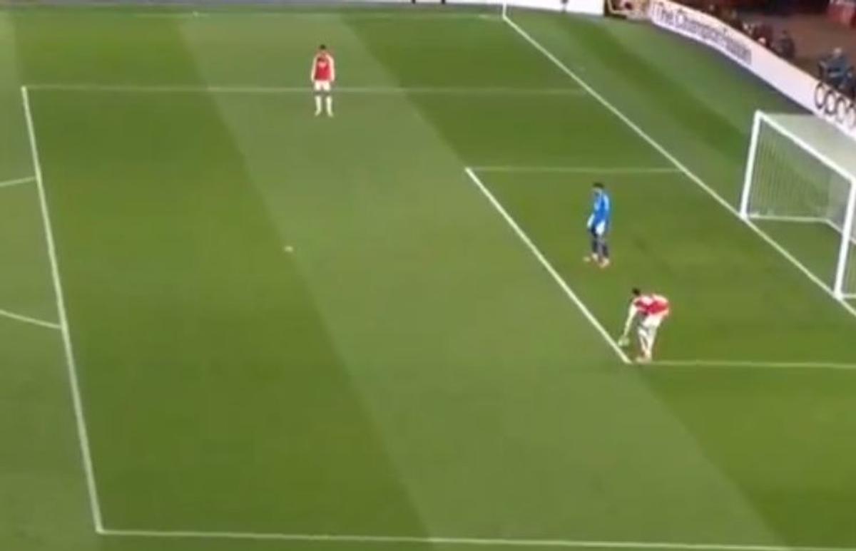 Moment halucinant în Liga Campionilor: „Mi-a spus că nu poate da penalty pentru o așa greșeală copilărească” » Verdictul expertului pentru GSP