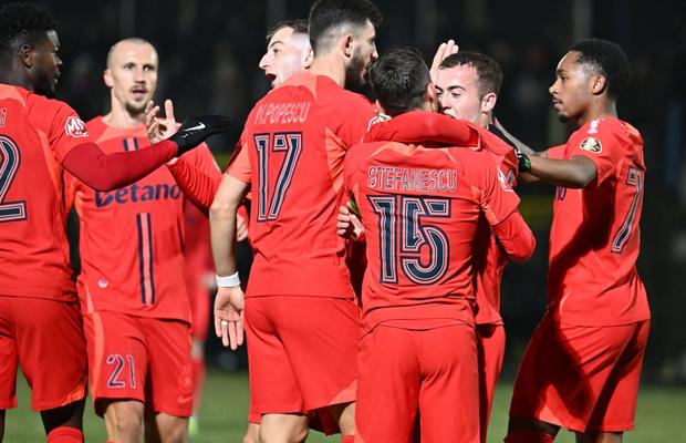 „Părea că face un pas major” » Au anunțat plecarea iminentă a jucătorului de la FCSB: „Departe de așteptări”