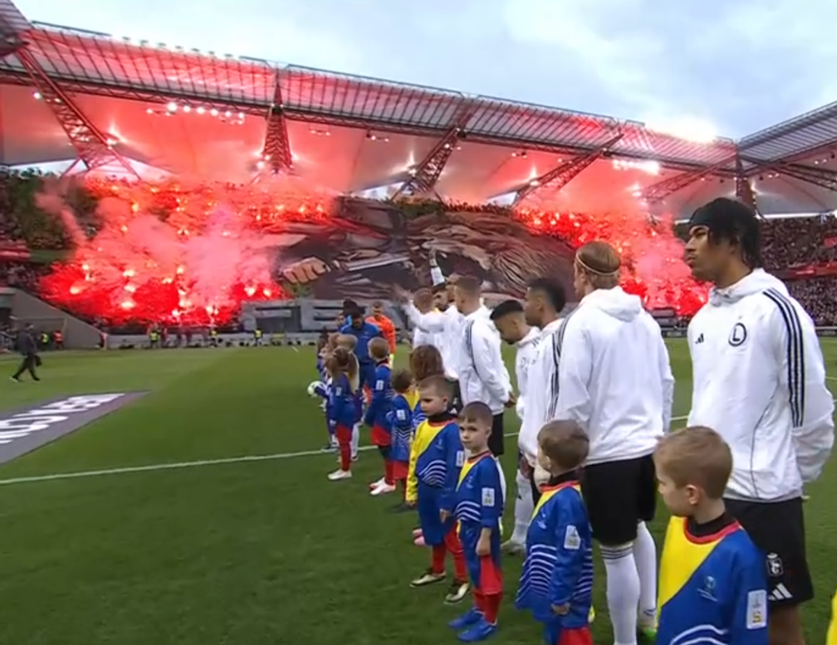 Scenografia celor de la Legia Varșovia în meciul cu Chelsea