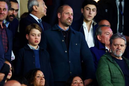 Prințul William și fiul său, George, au suferit pentru Villa la Paris / Foto: Imago
